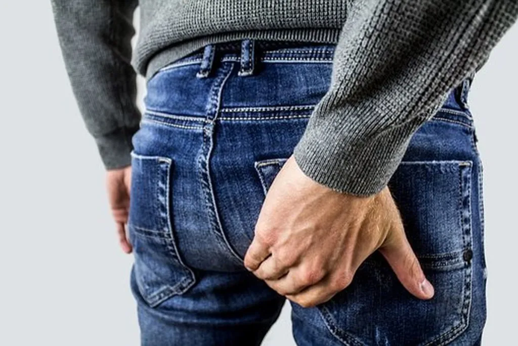 Now 40, Islamic Republic Of Iran Secretly Looking Forward To Annual Prostate Exam