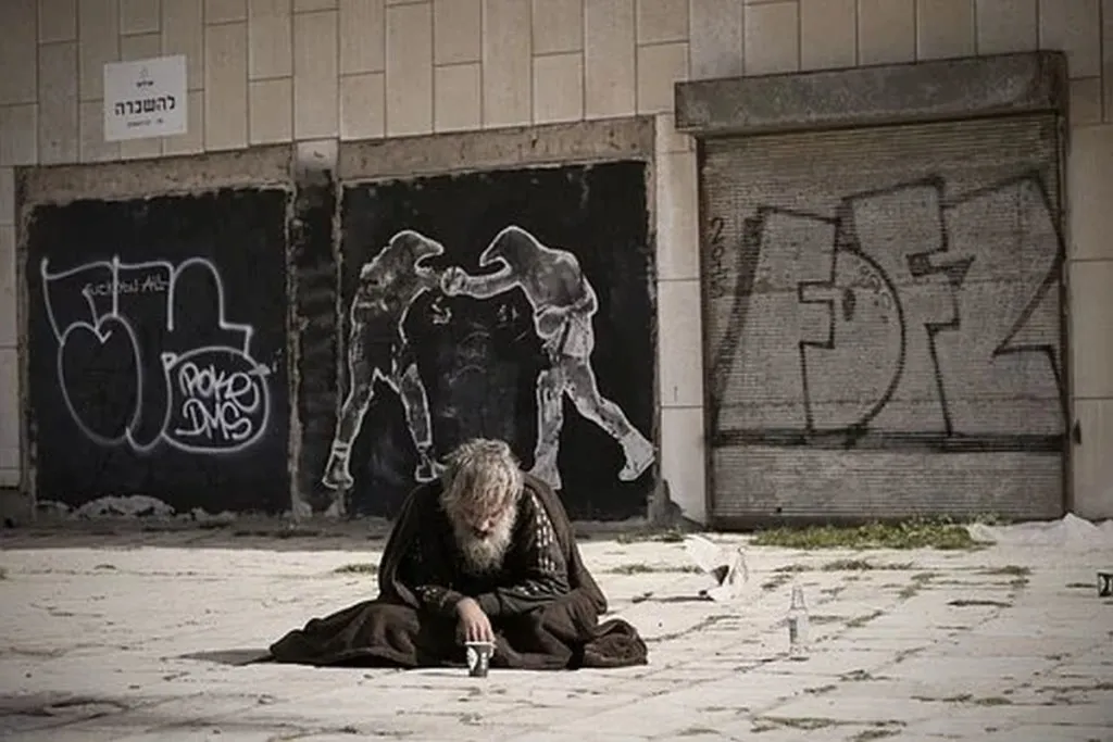 Environmentalist Joins Hobo’s ‘The End Is Nigh’ Procession