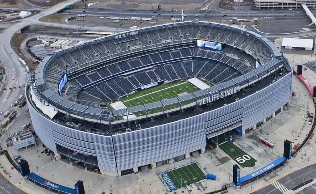 Daf Yomi Celebration Gives Jets/Giants Home Field Idea Of What Joy Is