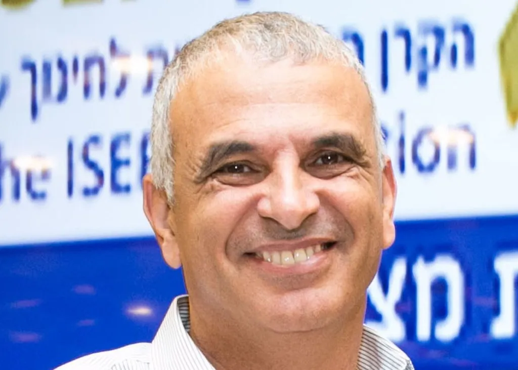 Kahlon To Quit Politics, Spend More Time With Failed Economic Policies
