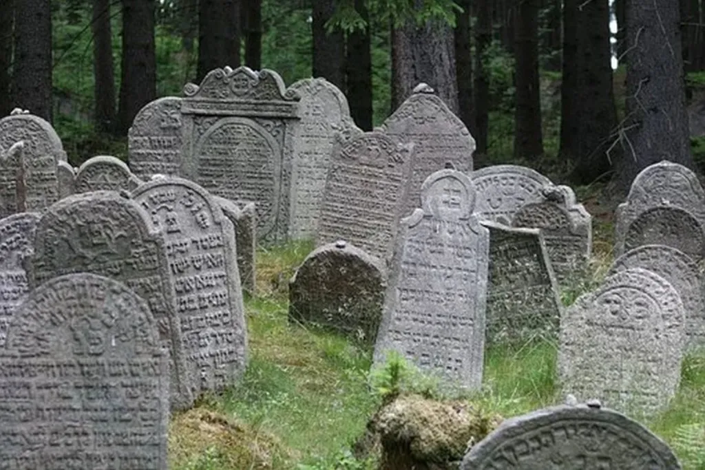 Ads Urge Jews To Be Better Jews By Rejecting 95% Of Jews, Judaism