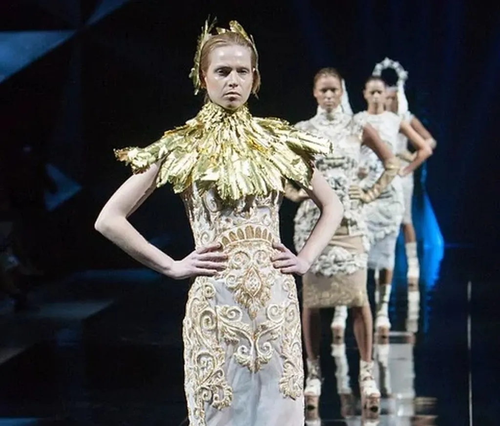 God Snubs Big Fashion Names, Taps Unknown ‘Betzalel’ To Design Priestly Vestments