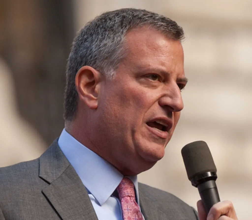 Summer: De Blasio Uncharacteristically Opposed To Sending Jews To Camps
