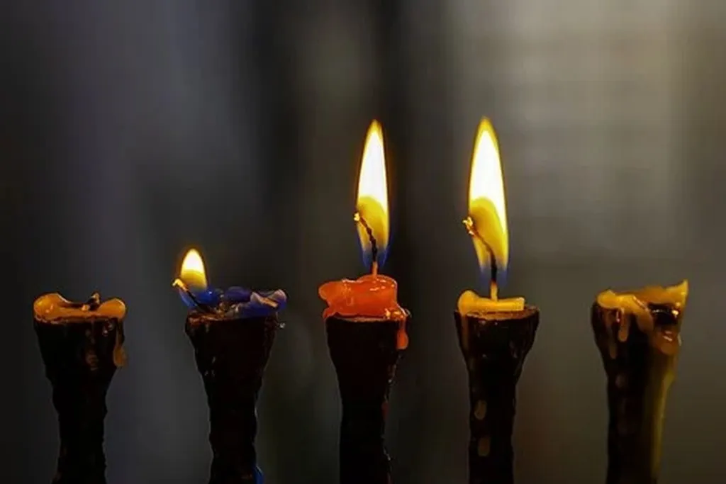 Activist Looks Forward To End Of Hanukkah When Assimilation Good Again
