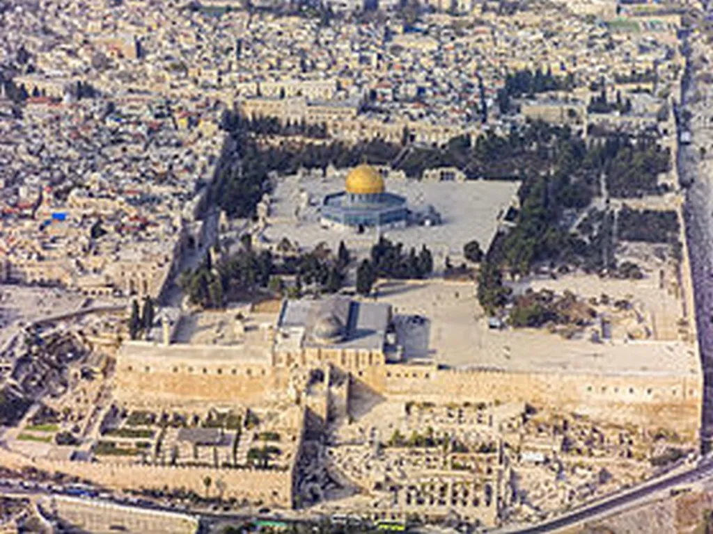 Gov’t: Jewish Prayer On Temple Mount More Dangerous Than Agricultural Terrorism, Theft From IDF Warehouses, Negev Lawlessness