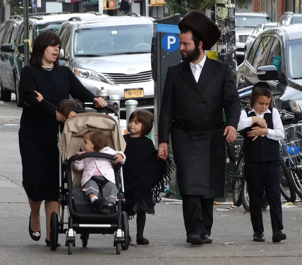 Man Who Won’t Hire Visibly-Religious Jews Blames Them For Not Working