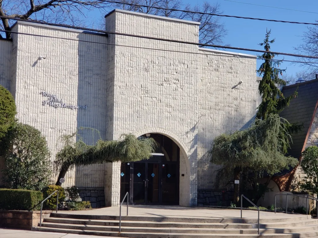Iranian Saboteurs Outed By Showing Up To Synagogue On Time