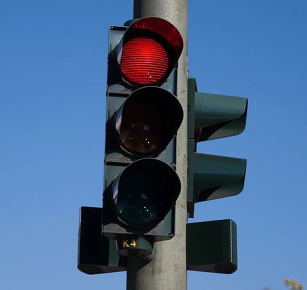 Driver Honks To Urge Car In Front To Get Stuck At Next Red Sooner