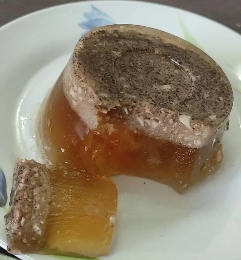 Refugees In Jerusalem From Ashkelon Struggling To Stomach Ashkenazi Food