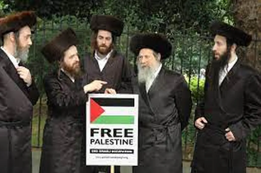 Man Whose Politics Overlap With Fringe Jewish Group Decides Only They Practice REAL Judaism