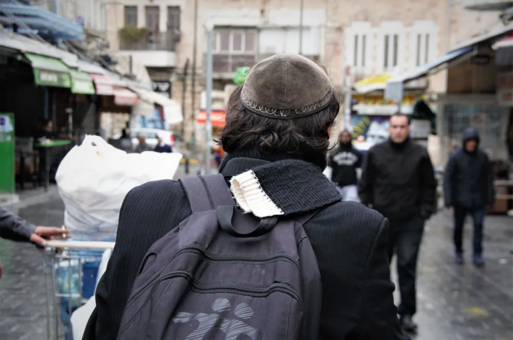 Community Shocked: Chabad Family Has No Sons Called Menachem Mendel, Shneur Zalman