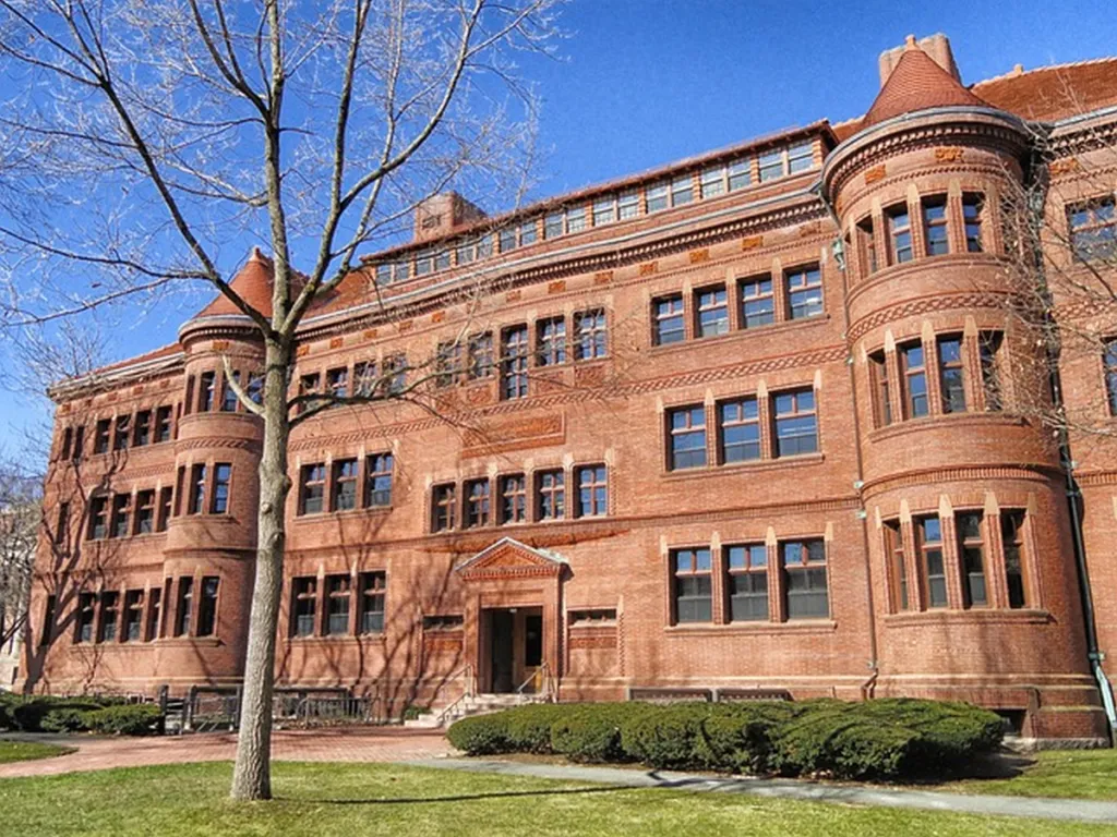 Pro-Palestine Students Boycott Freshman Orientation For Including Kosher Food