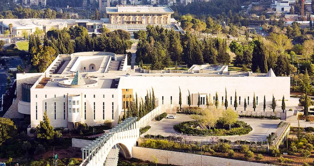 Dignitaries Skip Knesset, Visit Israeli Supreme Court Because That’s Where Laws Made Now