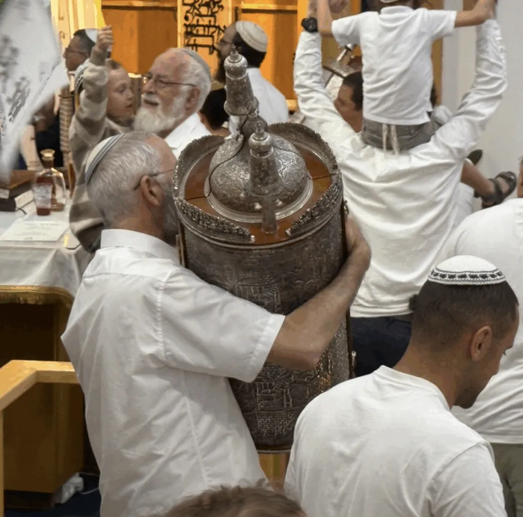Carlebach Shul Just Finished Third Hakafah