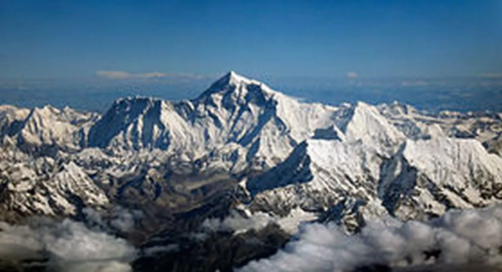 Muslims Demand Everest Be Made Shorter Than Al-Aqsa