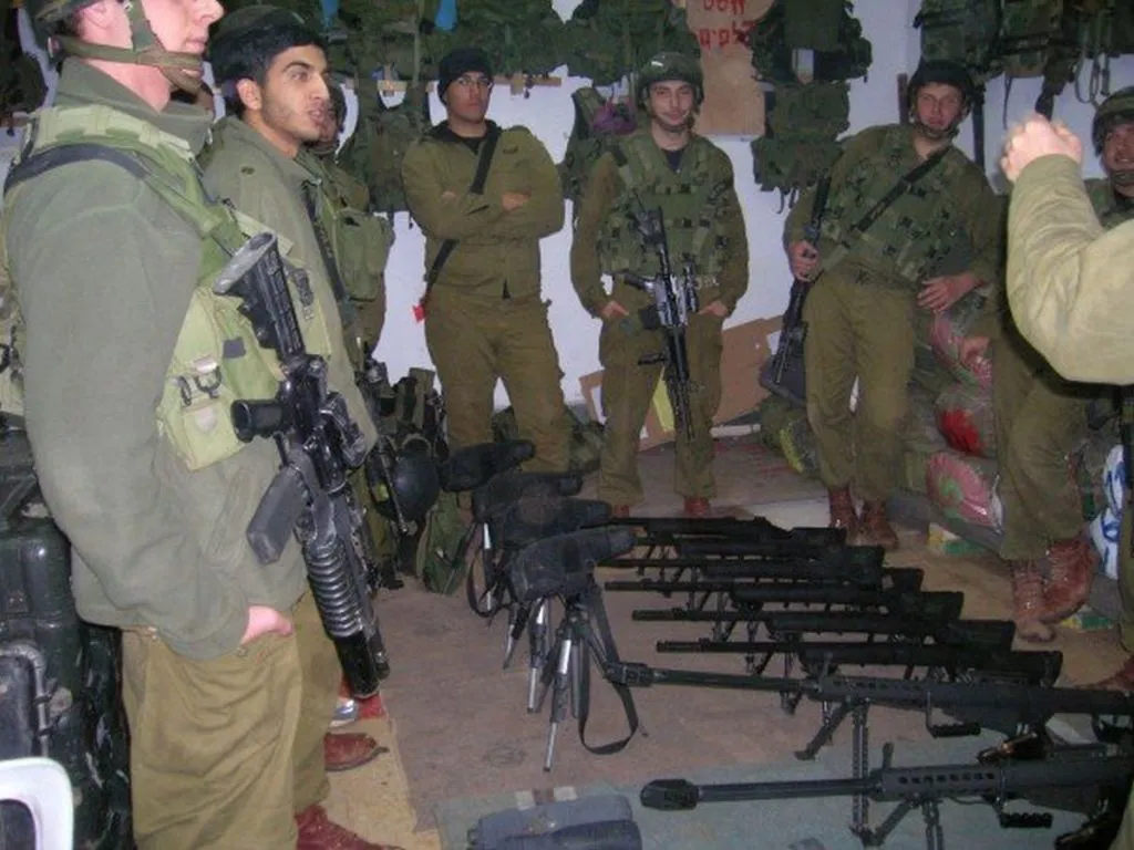 IDF Nixes ‘Palestinians Are Gay – Stab Them’ Haredi Recruitment Drive
