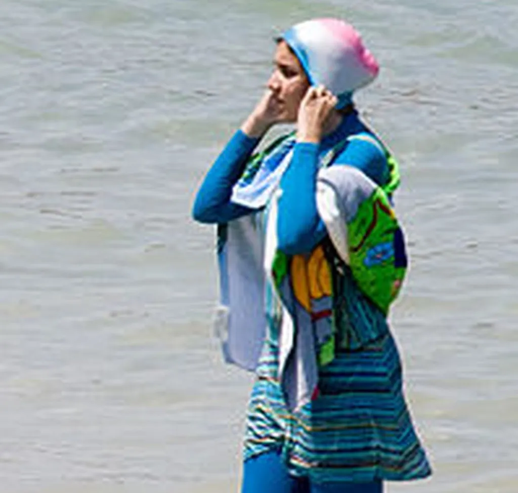 Burqini-Banning France: Trump Racist For Restricting Muslim Entry