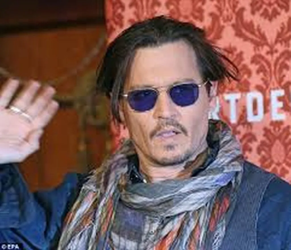 Johnny Depp To Give Scarves To Palestinians To Use As Slingshots