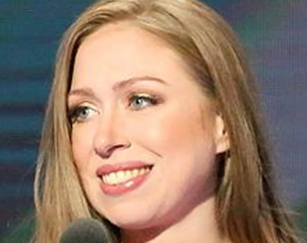 Chelsea Bomb Prompts Clinton To Claim Daughter The Target