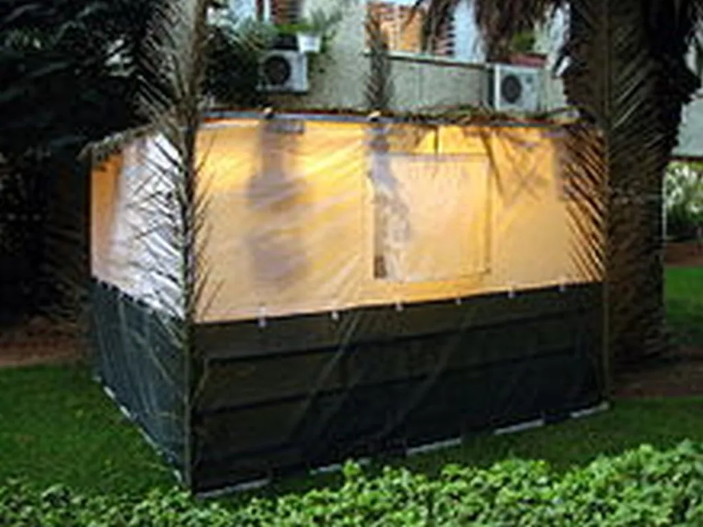 Kids Excited To Move Fights From House To Sukkah