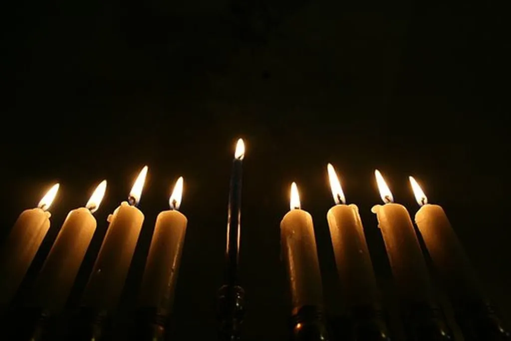 Haredim Abroad Keeping Ninth Day Of Hanukkah Out Of Doubt