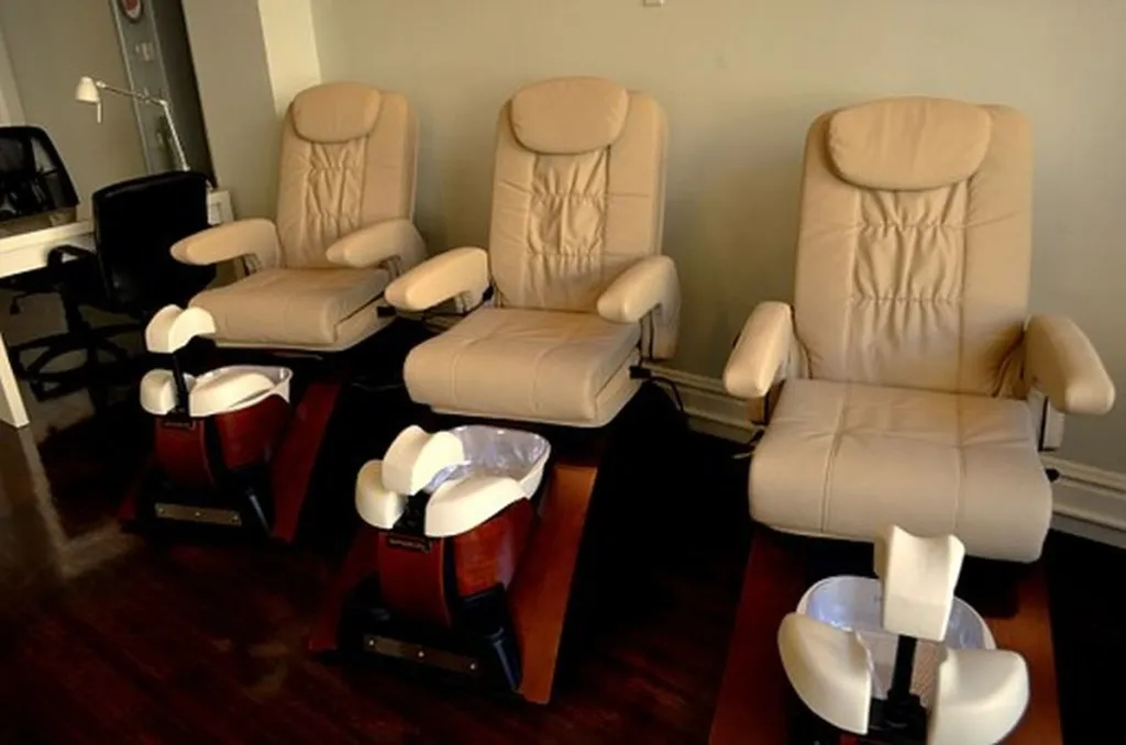 Census Puts Jerusalem At 870,000 People, 1,000,000 Hair Salons
