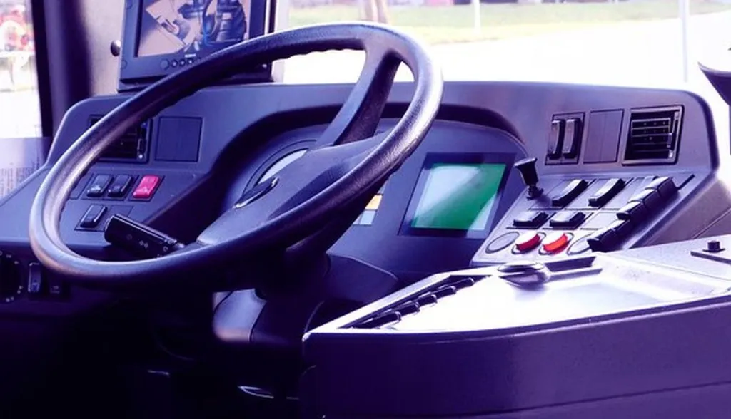Egged Driver Embarks On Mission To Eliminate Following Distance