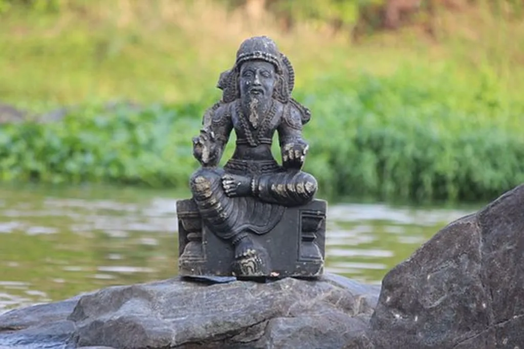 Household God Doesn’t Know What The Hell To Do With Stupid Rice Offerings