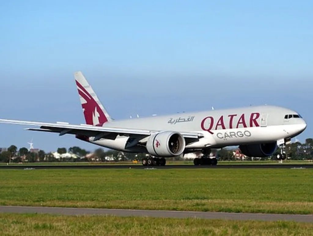 Smirking Israel Says Qatar Welcome To Use Her Airspace