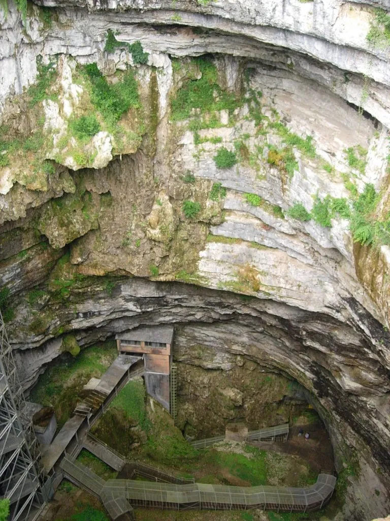 Earth Opens To Swallow Korah, Revealing Hamas Tunnel Network