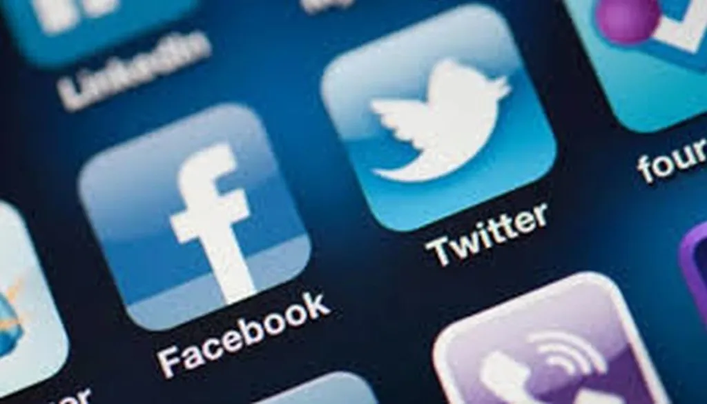 Twitter ‘Mentions’ Notifications Making God’s Blasphemy Detection Much Easier