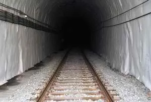 train tunnel